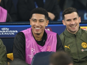 Jobe Bellingham je připraven na větší roli. Dortmund mu podle něj pomohl dospět