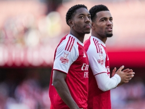 Manchester United zkoumá možný přestup mladého talentu Arsenalu