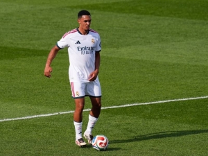 Trent Alexander-Arnold vyhlíží comeback: José Mourinho chystá pro beka geniální taktický plán