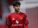 Proč zázračný talent Manchesteru United JJ Gabriel nemůže nosit stejný dres jako jeho spoluhráči?