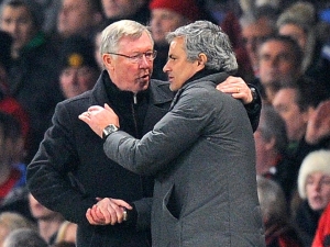 Mourinho mohl převzít Manchester United po Fergusonovi. Řekl ano, pak ale na poslední chvíli couvl