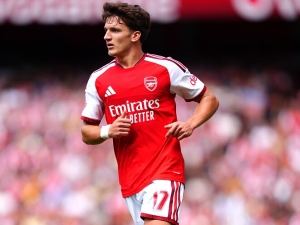Našel Arsenal řešení problému? Tzolis v přípravě dává naději