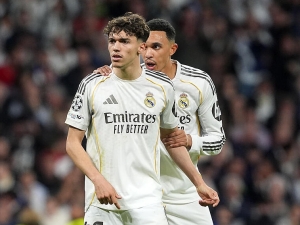 Arbeloa chtěl do Fulhamu další talent Realu Madrid. Místo Pitarcha ale dostal jinou mladou posilu