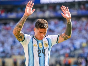 Přestup roku v Premier League? Manchester City zvýšil snahu o podpis Enza Fernándeze