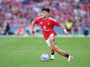 Harry Amass ohromil fanoušky: Mladík Manchesteru United září a může ušetřit miliony za novou posilu