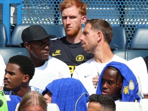 Scholes a Carragher nechápou přestupy Chelsea. Příchody Hendersona a Welbecka podle nich nedávají smysl