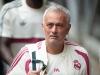 José Mourinho vysvětluje zranění oka, které měl v zápase s Schalke. Co stojí za jeho monoklem?