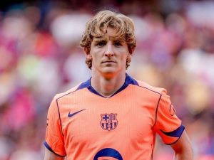Gordon může v Barceloně překvapivě začít na hrotu. Flick z něj zkouší udělat falešnou devítku