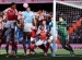 Premier League zatočí s chaosem při rozích. Rozhodčí přitvrdí