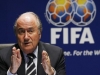 Výzvy k odstoupení Blattera z postu prezidenta FIFA sílí, přidal se britský ministr sportu