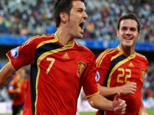 David Villa už nemá šrouby v noze a věří, že stihne EURO
