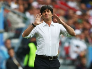 Nejdřív Heynckes, po něm Löw