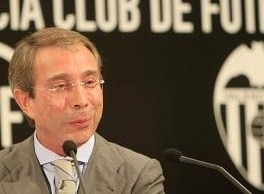 Fotbalistům Valencie pomohl od dluhů částkou půl miliardy eur bývalý prezident klubu