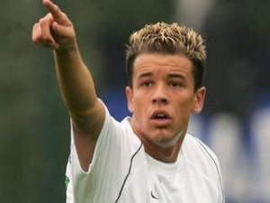 Fotbalista-boxer neuspěl, navíc si nyní 60 nezahraje