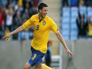 Hamburk posílí švédský forvard Berg