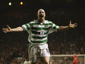 Bývalý fotbalista Hartson byl po chemoterapii propuštěn z nemocnice