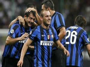 Sneijder nastoupí do odvety LM