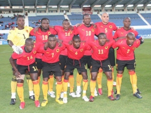 Skupina A: Angola a Alžírsko slaví postup