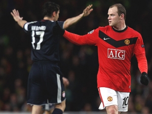 Risk United nevyšel, Rooney si obnovil zranění