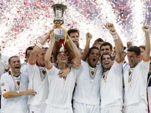 Preview sobotních zápasů 36. kola Serie A: AS Řím může opět do čela, AC Milán hostí Fiorentinu