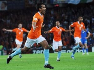 Giovanni van Bronckhorst po mistrovství světa ukončí kariéru