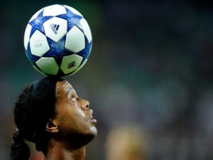 Ronaldinho zářil v brazilské lize