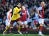 Arsenal porazil v krasném zápase Aston Villu a získal důležité tři body