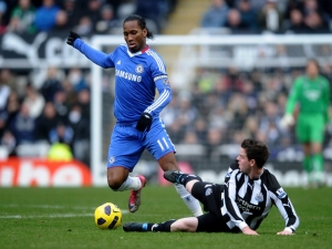 Souhrn 15. kola PL: Newcastle sesadil Chelsea z vedoucí pozice, na kterou se po drtivé výhře nad Blackburnem dostal Manchester United 