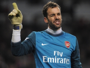 Španělské kluby mají zájem o Almuniu. Opustí Arsenal?