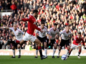 FA Cup: Manchester United porazil nejtěsnějším rozdílem oslabený Liverpool, o výhře Rudých ďáblů rozhodl Ryan Giggs