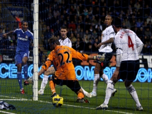Chelsea proměnila téměr každou šanci a z Reebok Stadium si odváží snadno a zcela po zásluze tři body