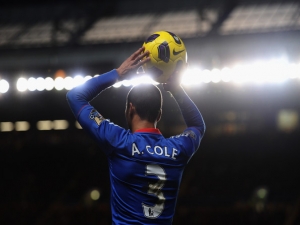 Ashley Cole není spokojen se smlouvou, míří do PSG