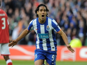 Porto získává další trofej, opět děkuje Falcaovi