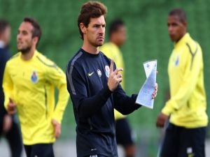 Porto prý není v kontaktu s Chelsea, Villas-Boas zatím zůstává v Portugalsku