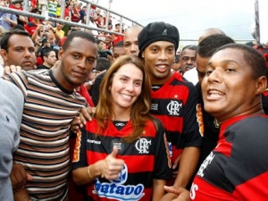 A zase ten Ronaldinho. Kvůli večírkům mu zřídili speciální linku