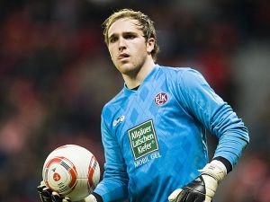 Tři fotbalisté Kaiserslauternu se nejdříve napili, poté bourali a navštívili Nightclub