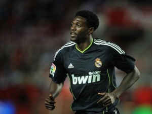 Emmanuel Adebayor prochází v City těžkým obdobím