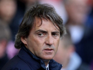 Roberto Mancini potřebuje dva další hráče