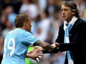 Mancini už nepočítá s útočníky Adebayorem a Bellamym