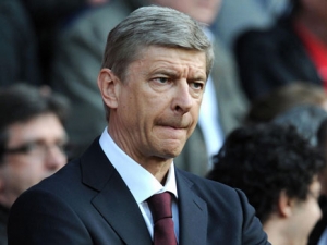 Wenger: van Persie má na Messiho a Ronalda