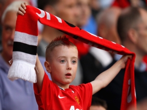 Preview 3. kola PL: Zápas kola se odehraje na Old Trafford, kam zavítá krizí zmítaný Arsenal. City zamíří na White Hart Lane, kde zatím na první body čeká Tottenham