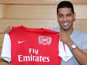 Brazilec Santos dokončil přestup do Arsenalu