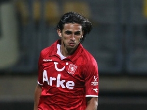 Fulham získal útočníka Bryana Ruize z FC Twente