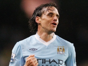 Souhrn 3. kola Carling Cupu: Hargreaves vstřelil svůj premiérový gól za City, Chelsea porazila Fulham až v penaltovém rozstřelu