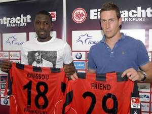 Frankfurt se zbavil Fenina a míří za postupem